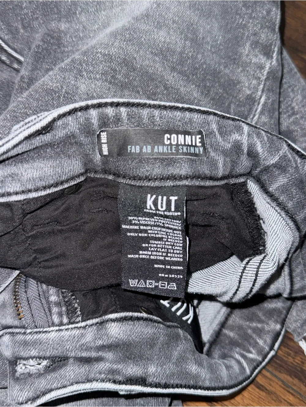 KUT From the Kloth Women’s Washed Gray Jeans 2